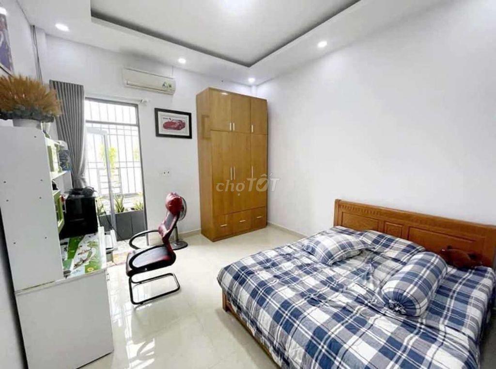 Giảm 300tr bán gấp nhà MT chợ đầu mối Bình Điền đag cho thuê 12tr/thg