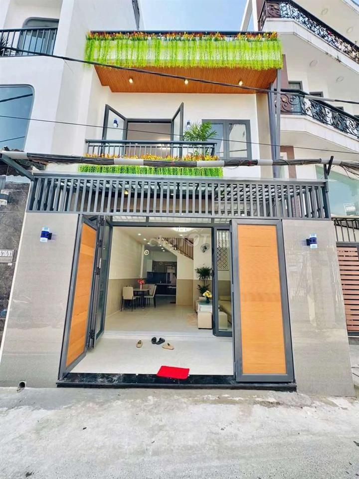 Bán nhà 1trệt 1lầu sổ hồng riêng gần chợ Bình Chánh giá 1tỷ270triệu
