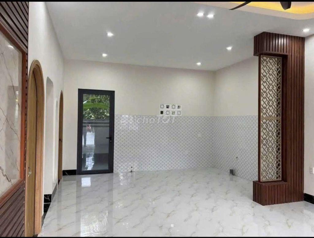 CHỦ ĐI NƯỚC NGOÀI CẦN TIỀN BÁN GẤP NHÀ VƯỜN GẦN CHỢ BÌNH CHÁNH