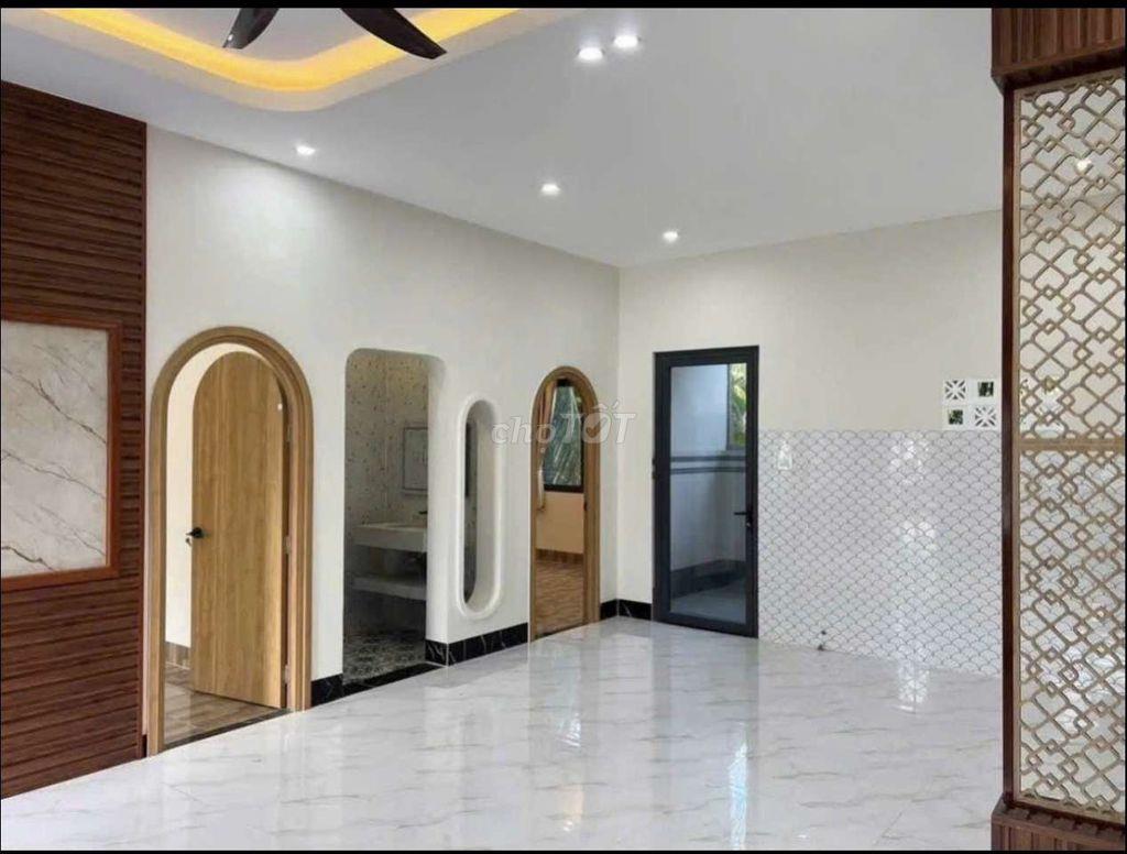 CHỦ ĐI NƯỚC NGOÀI CẦN TIỀN BÁN GẤP NHÀ VƯỜN GẦN CHỢ BÌNH CHÁNH
