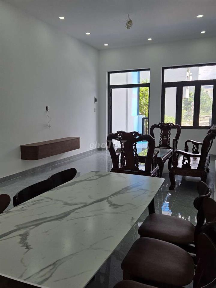 NHÀ BÁN KHU DÂN CƯ...LONG THƯƠNG