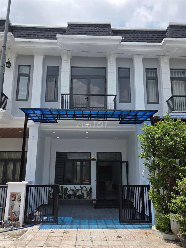 NHÀ BÁN KHU DÂN CƯ...LONG THƯƠNG