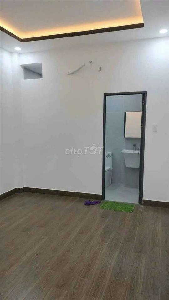 Bán nhà sổ hồng riêng hoàn công