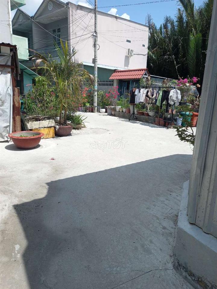 Bán nhà đất thổ cư sổ hồng chung
