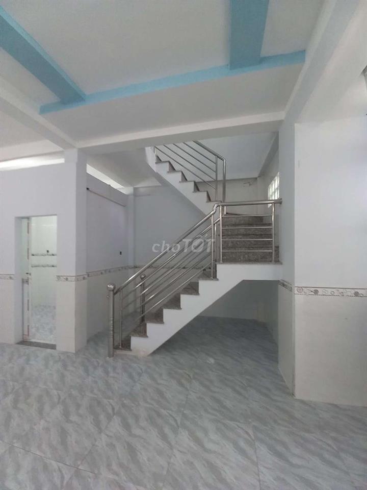 Bán nhà đất thổ cư sổ hồng chung
