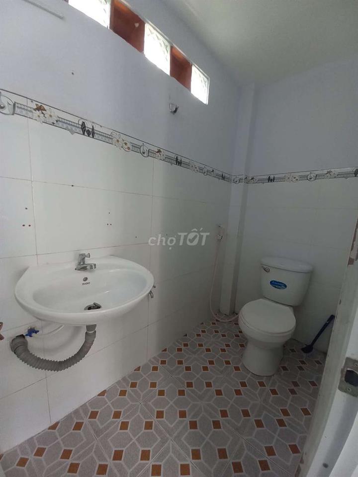Bán nhà đất thổ cư sổ hồng chung