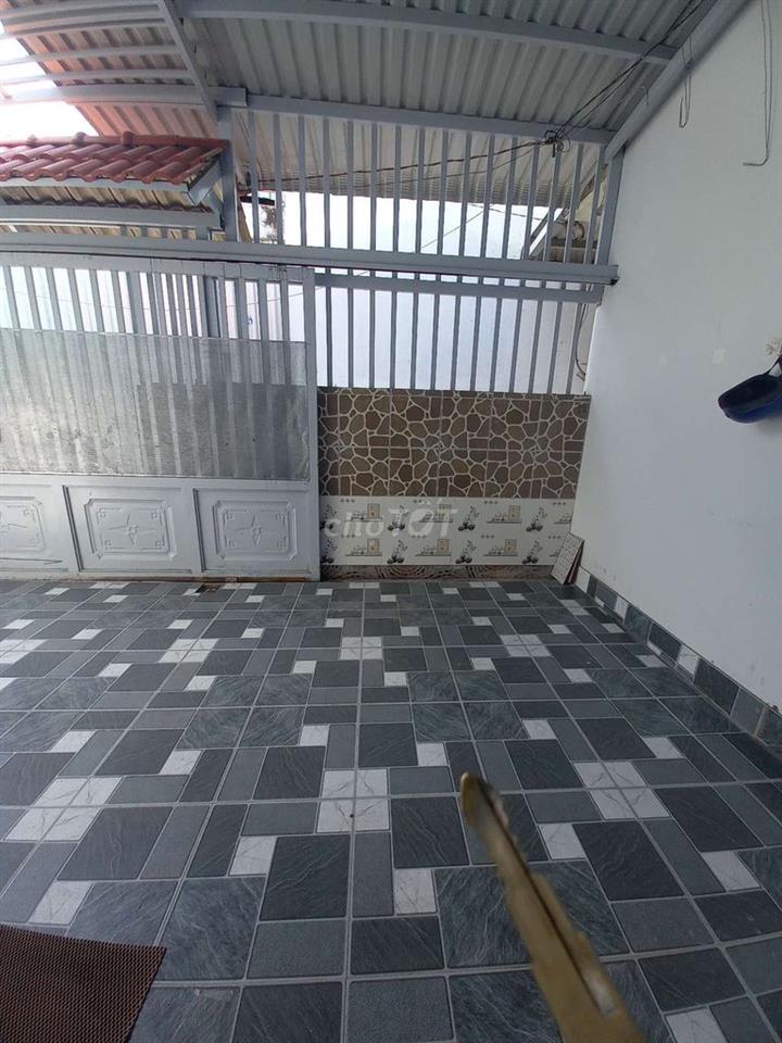 Bán nhà đất thổ cư sổ hồng chung