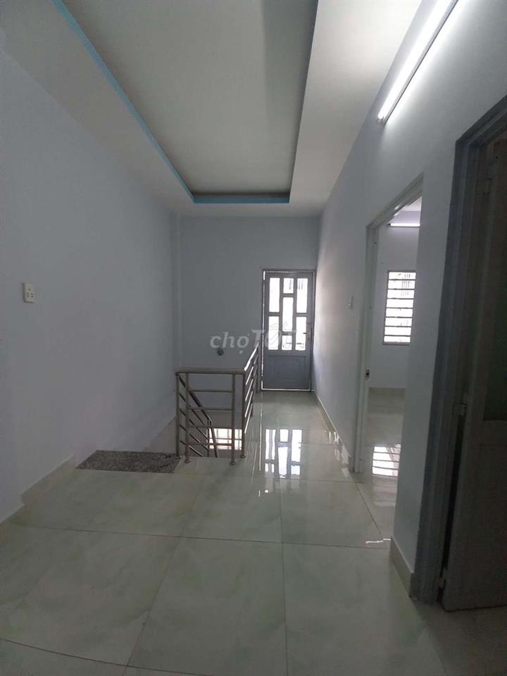 Bán nhà đất thổ cư sổ hồng chung