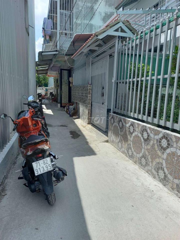 Bán nhà đất thổ cư sổ hồng chung