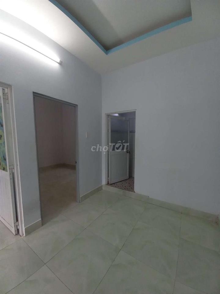 Bán nhà đất thổ cư sổ hồng chung