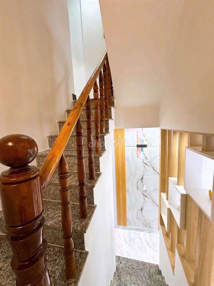Bán nhà 2lâu  sổ hồng riêng tân kim tân phước