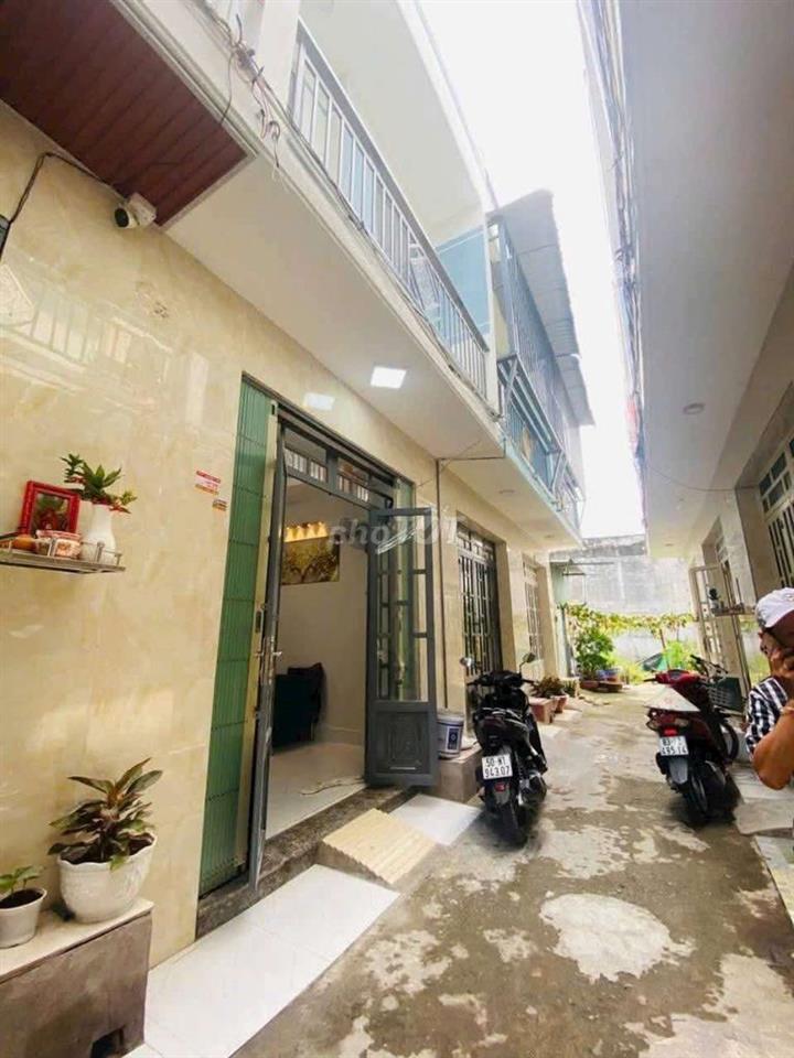 Bán nhà sổ hồng chung
