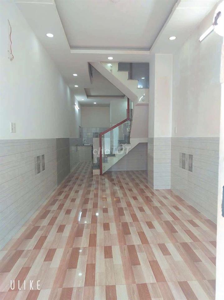 Bán nhà sổ hông  đã chia thành 2 căn