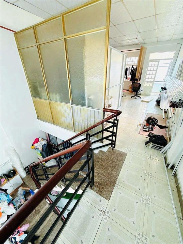 bán nhà mặt đất tiền Phạm Thế Hiển 