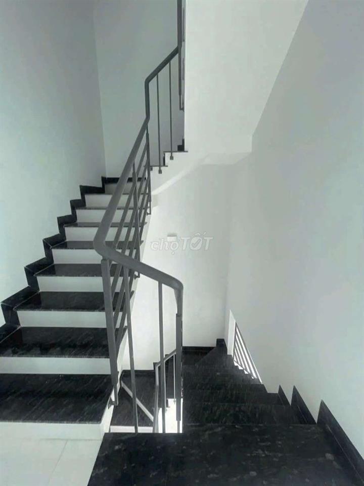 bán nhà hẻm xe hơi hoàn công 