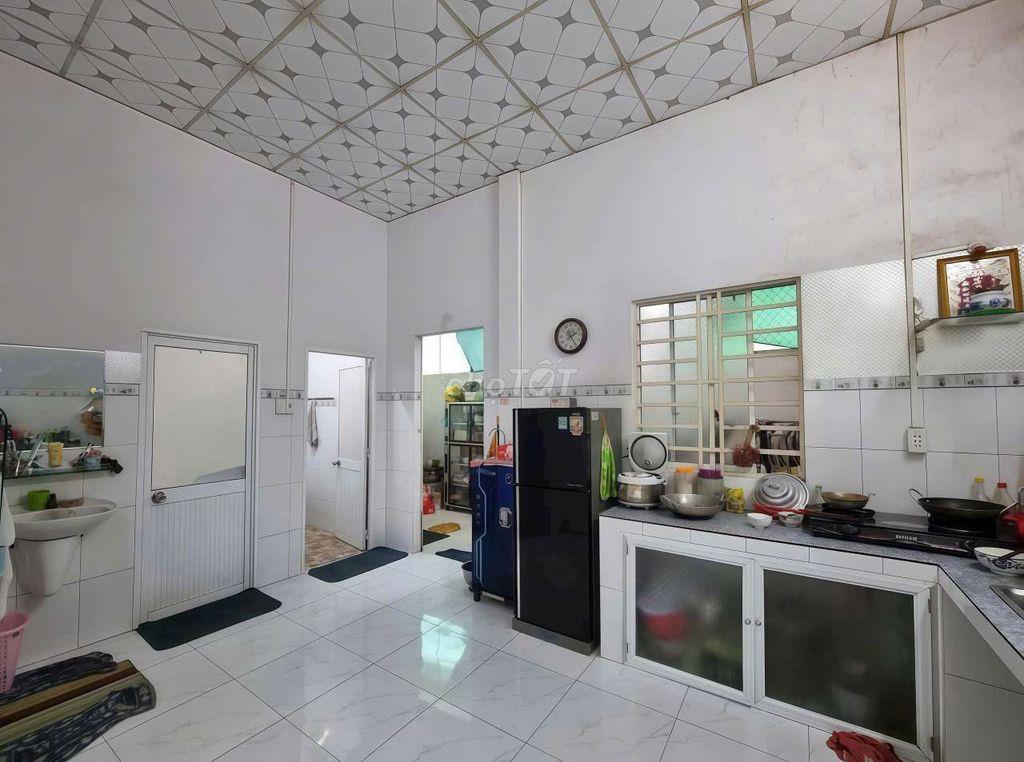 Bán nhà sổ hồng riêng Bình Chánh