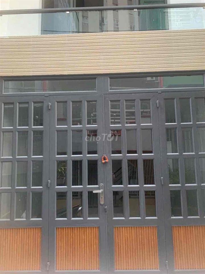 Nhà Lê Cơ khu Nam Hùng Vương sát Aeon Bình Tân
