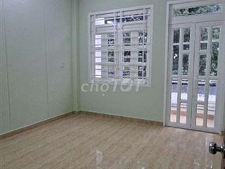 Cho thuê nhà mới  có sân để ô tô .dt 4×16m Đúc lầu .Liên Khu 5-6. Bt