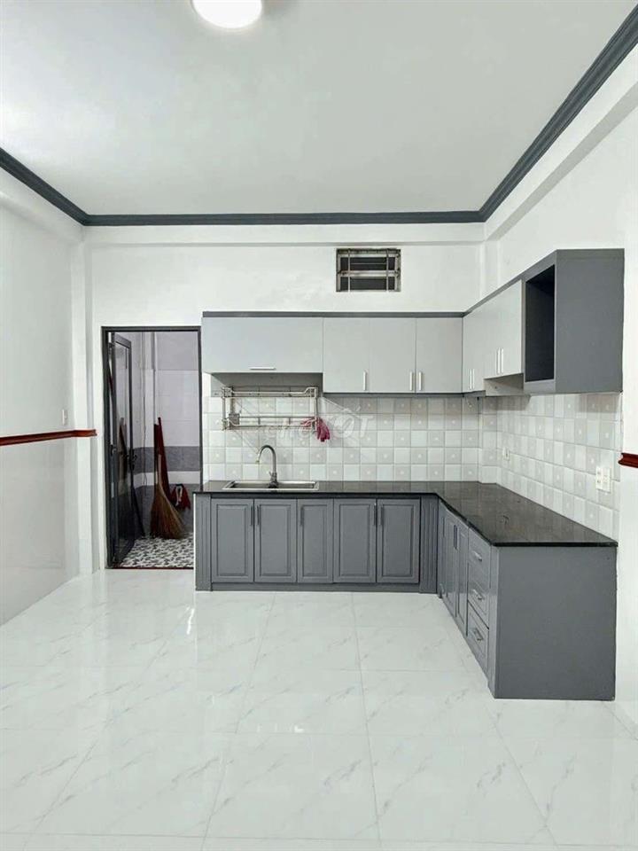 cho thuê nhà mới .3 lầu .giá 10tr/th.Liên Khu 4-5  Bình Hưng Hòa B. bt
