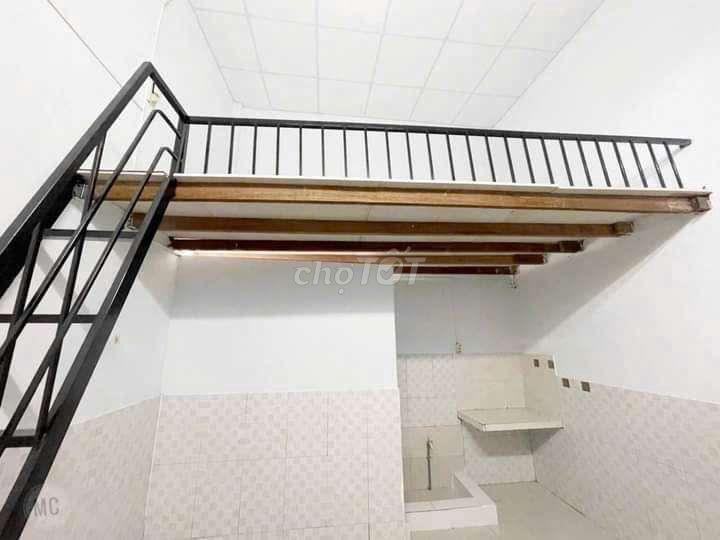 Lên 1 căn nhà Có 6 phòng Trọ  phía sao   thu nhập 15 triệu tháng