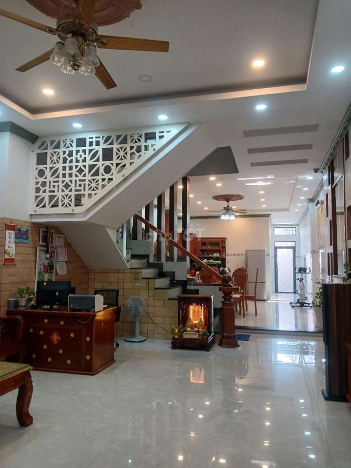 CHÍNH CHỦ CẦN BÁN GẤP NHÀ MẶT TIỀN ĐANG KINH DOANH MIỄN TRUNG GIAN