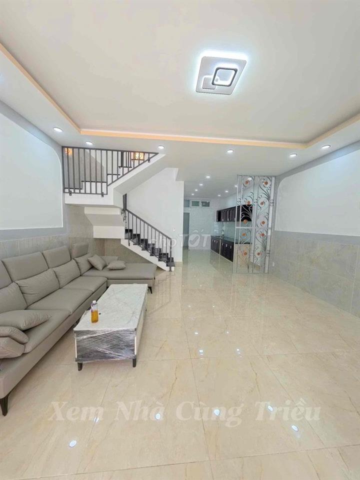NGAY LÊ VĂN QUỚI - Ngang 5.6 Dài 13m - 3PN 2WC, HẺM XE HƠI
