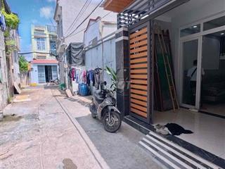 NGAY LÊ VĂN QUỚI - Ngang 5.6 Dài 13m - 3PN 2WC, HẺM XE HƠI