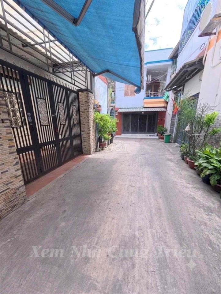 NGAY TỈNH LỘ 10, GIÁP KDC TÊN LỬA, ngang 4.4 Dài 14m NỞ HẬU, HẺM 🚘