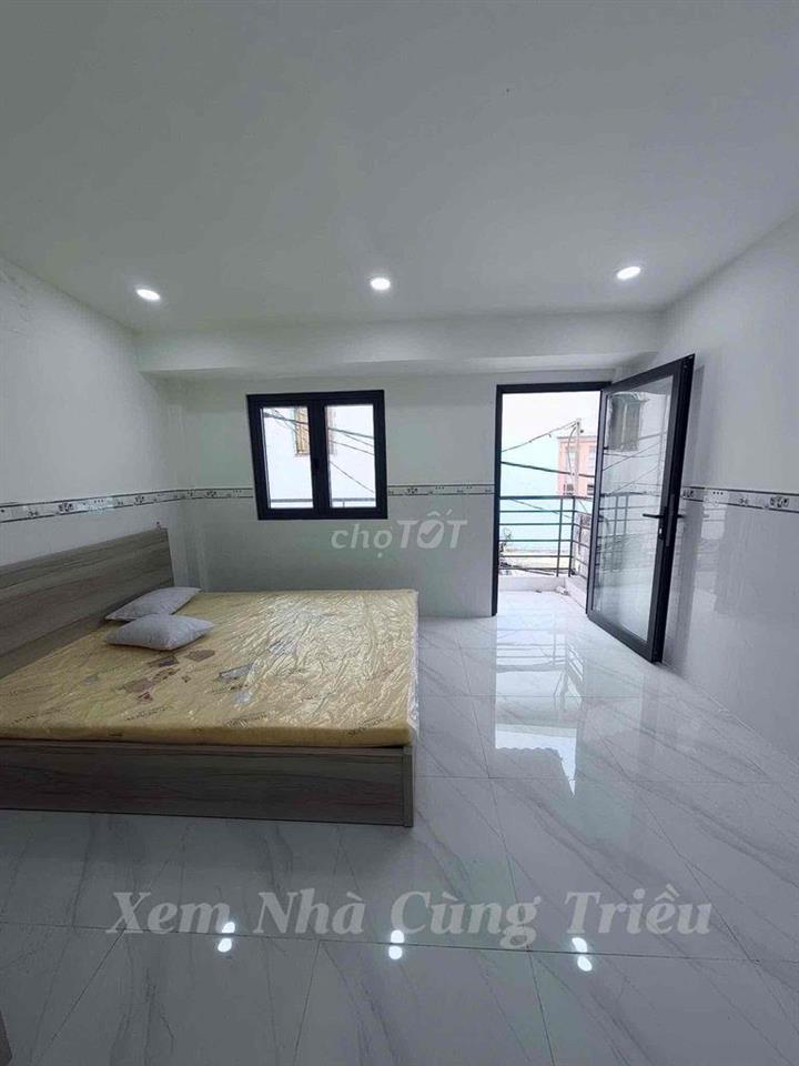 Ngay LÊ VĂN QUỚI, Ngang 4 Dài 8m, 2 TẦNG Hẻm Thông, Dọn Vô Ở LIỀN