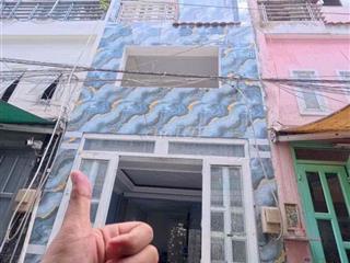 NGAY LÊ VĂN QUỚI, 3 TẦNG ĐỰA NHỰA XE TẢI, GẦN MẶT TIỀN