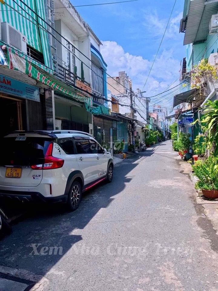 GẤPPP! - NGAY KHU TÊN LỬA, 40m2, 2 TẦNG ĐƯỜNG XE HƠI QUAY ĐẦU