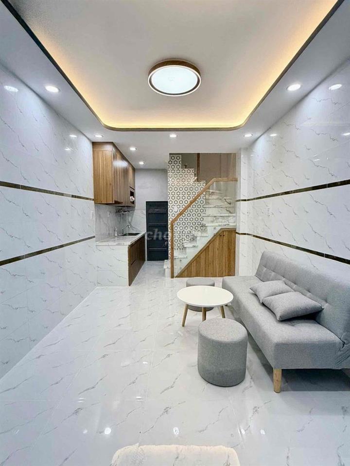 NHÀ 3 TẦNG MỚI, ngay LÊ VĂN QUỚI chỉ hơn 2đ