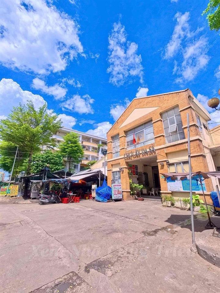 NHÀ BÁN CHỢ CÂY DA SÀ - 3 TẦNG HẺM XE HƠi, TIỆN XÂY XỬA CẢI TẠO