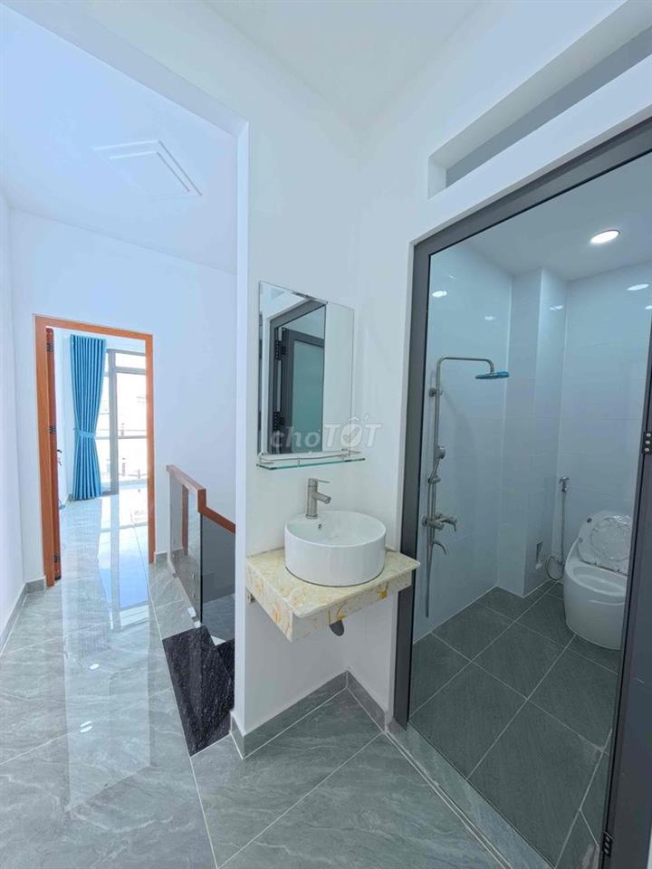 TÌM ĐÂU RA 56m2 NHÀ ĐẸP 3đ KHU LÊ VĂN QUỚI ANH CHỊ ƠI..
