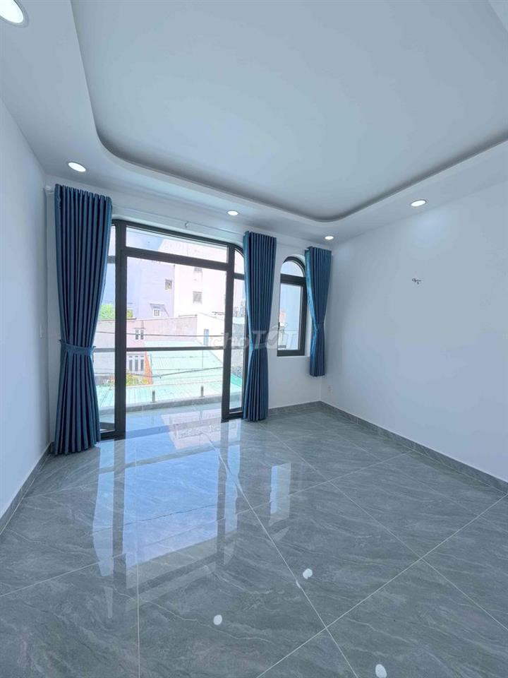 TÌM ĐÂU RA 56m2 NHÀ ĐẸP 3đ KHU LÊ VĂN QUỚI ANH CHỊ ƠI..