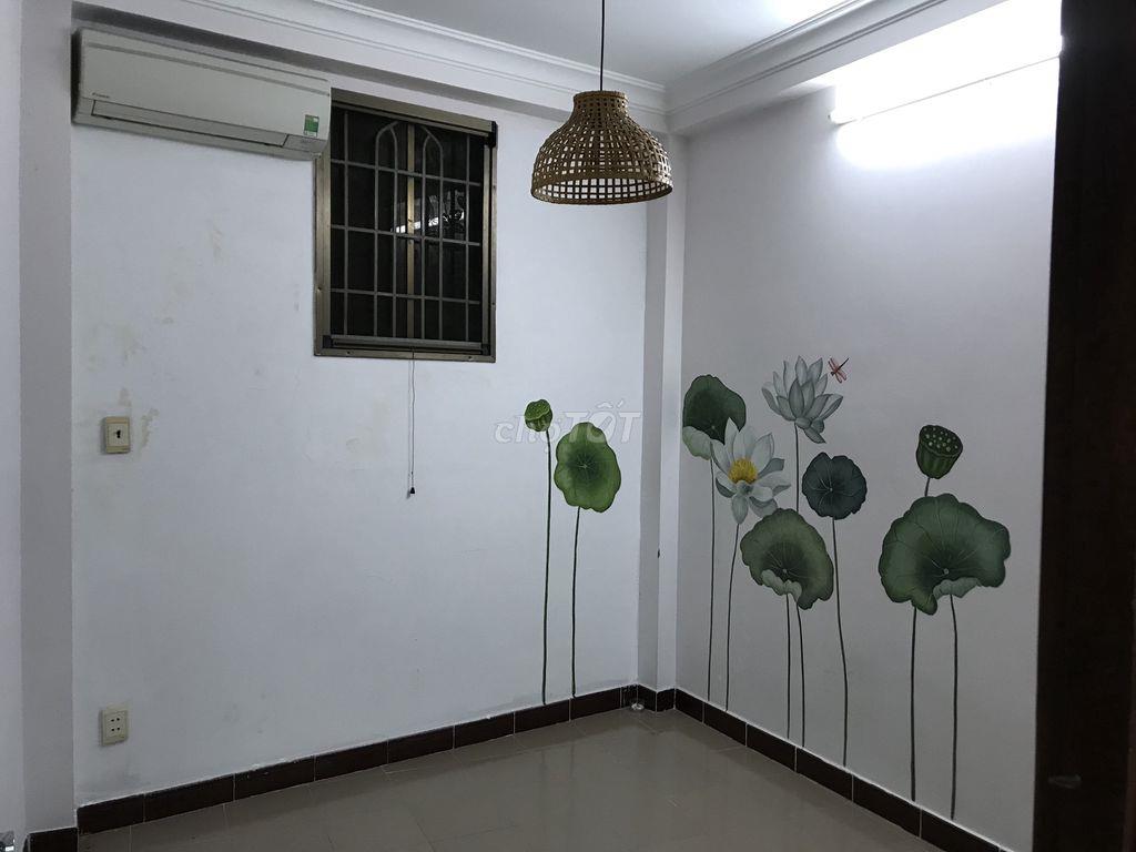 phòng trọ (MÁY LẠNH) BAO ĐIỆN NƯỚC đối diện công viên số 1 LÝ THÁI TỔ