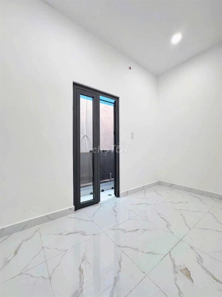 Gia đình tôi kẹt tiền làm ăn cần bán gấp nhà Bình Chánh