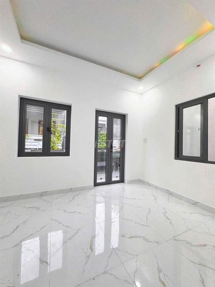 Gia đình tôi kẹt tiền làm ăn cần bán gấp nhà Bình Chánh