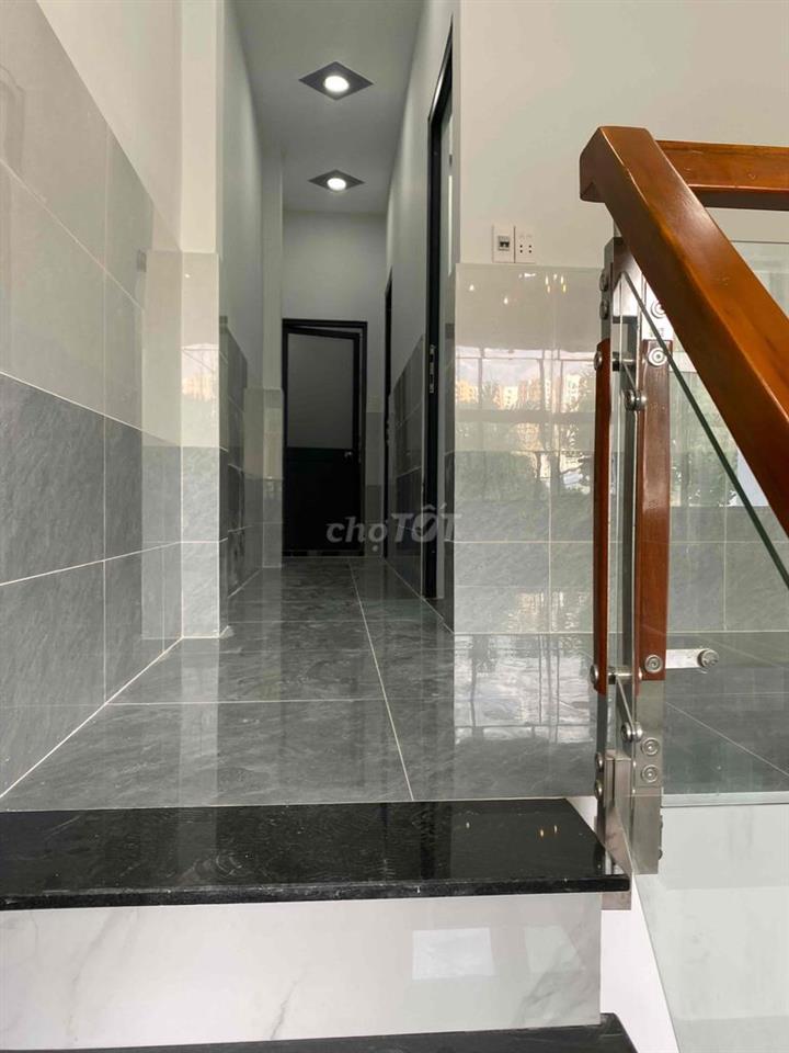BÁN CĂN NHÀ MẶT TIỀN