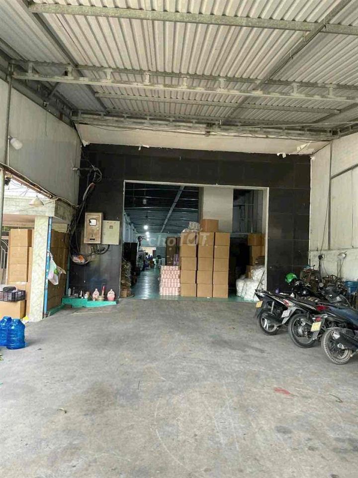 Bán kho xưởng mặt tiền đường Trần Văn Giàu