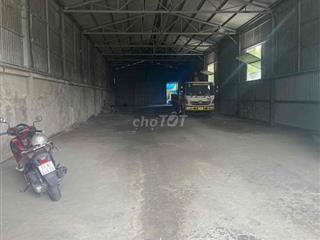 Cho thuê kho xưởng mặt tiền đường Mai Bá Hương 700m2