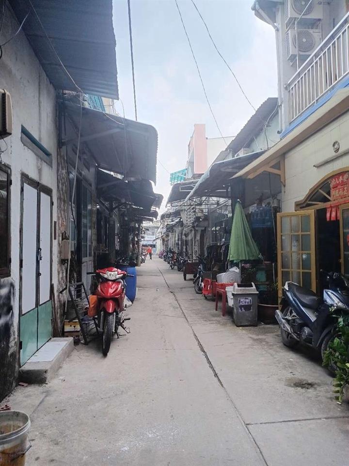 cân bán gấp nhà Bình Chánh