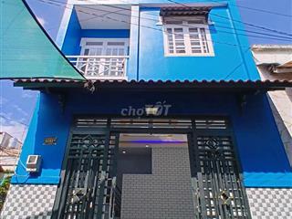 cần bán gấp nhà Bình Chánh