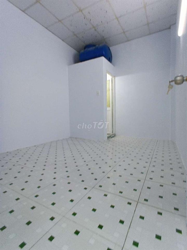 cần bán gấp nhà Bình Chánh