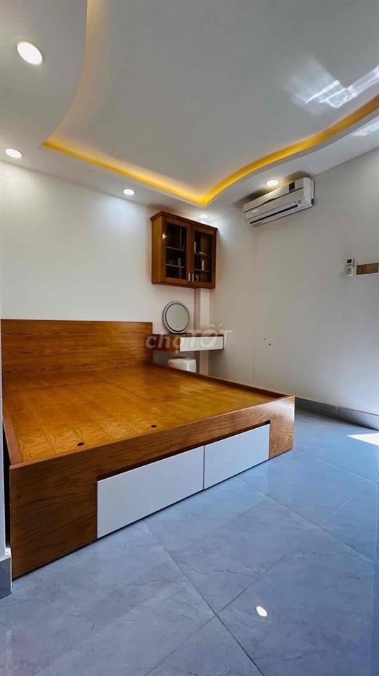 MẶT TIỀN VIP TẶNG LUÔN SÂN 3m70 KHÔNG TÍNH VÀO DIỆN TÍCH NHÀ
