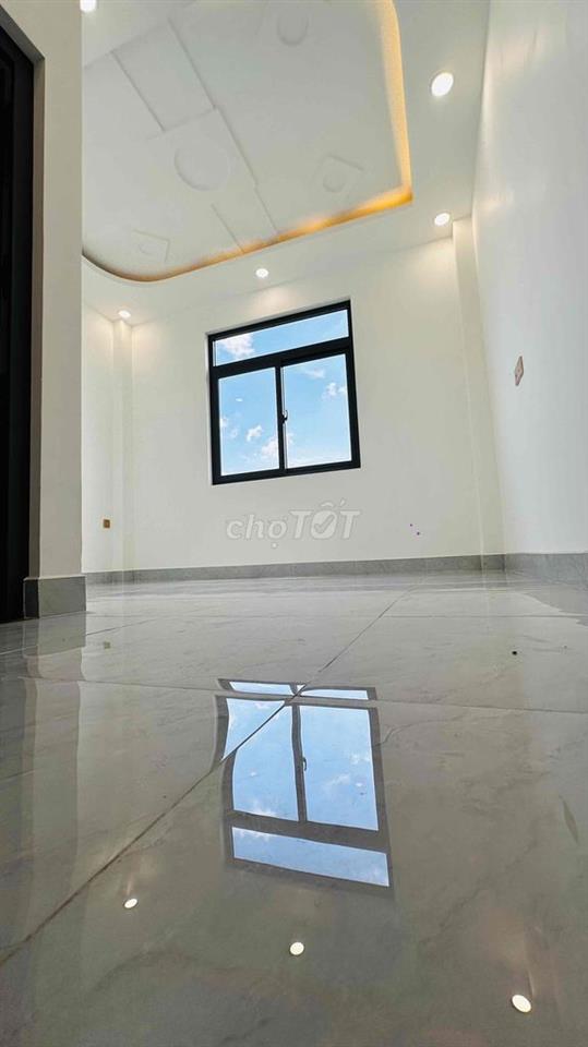 MẶT TIỀN VIP TẶNG LUÔN SÂN 3m70 KHÔNG TÍNH VÀO DIỆN TÍCH NHÀ