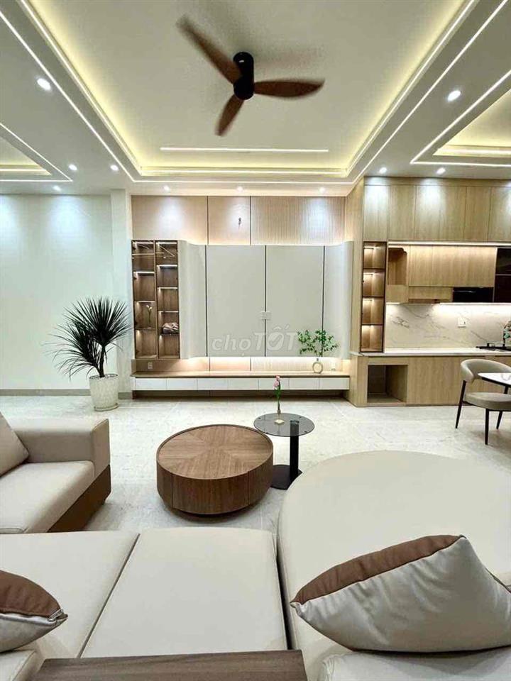 NHÀ ĐẸP NHẤT KHU, NỘI THẤT XỊN CHỦ NGỘP CẦN BÁN GẤP