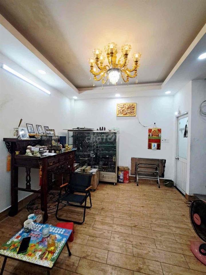 bán nhà Rẽ quận Tân Phú lỗ 700tr