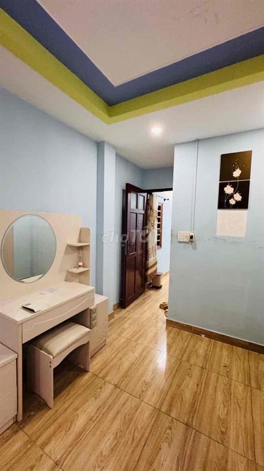 CĂN GÓC 3 MẶT TIỀN, GIÁ QUÁ HỜI