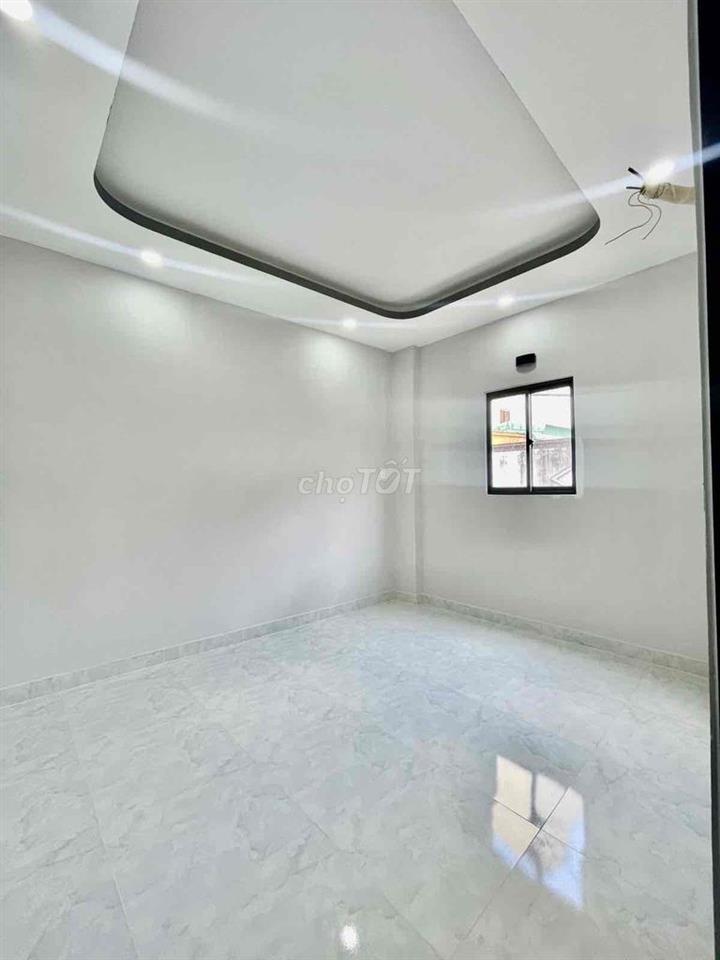 BÁN GẤP CĂN GÓC XE TẢI THÔNG ĐẮC ĐỊA